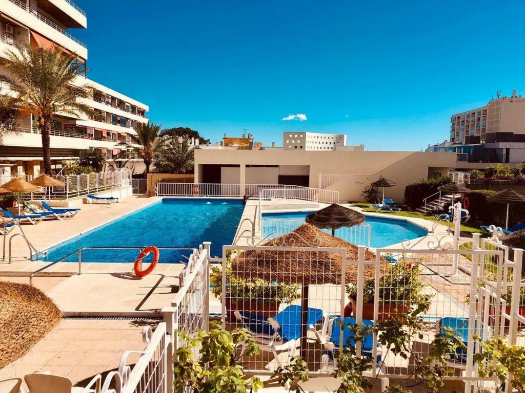 Nogalera 110 City Central 3 Seasonal Pools With Bar Τορρεμολίνος Εξωτερικό φωτογραφία